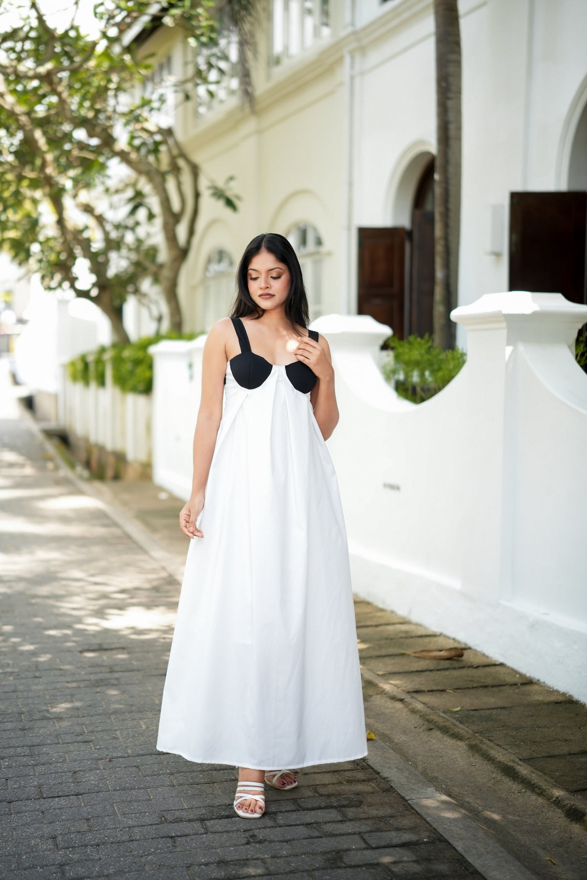 THE SANTORINI BACKLESS MAXI