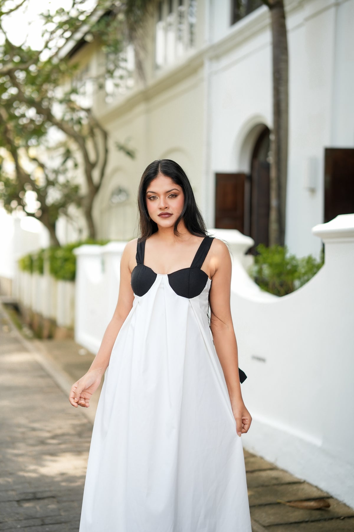 THE SANTORINI BACKLESS MAXI