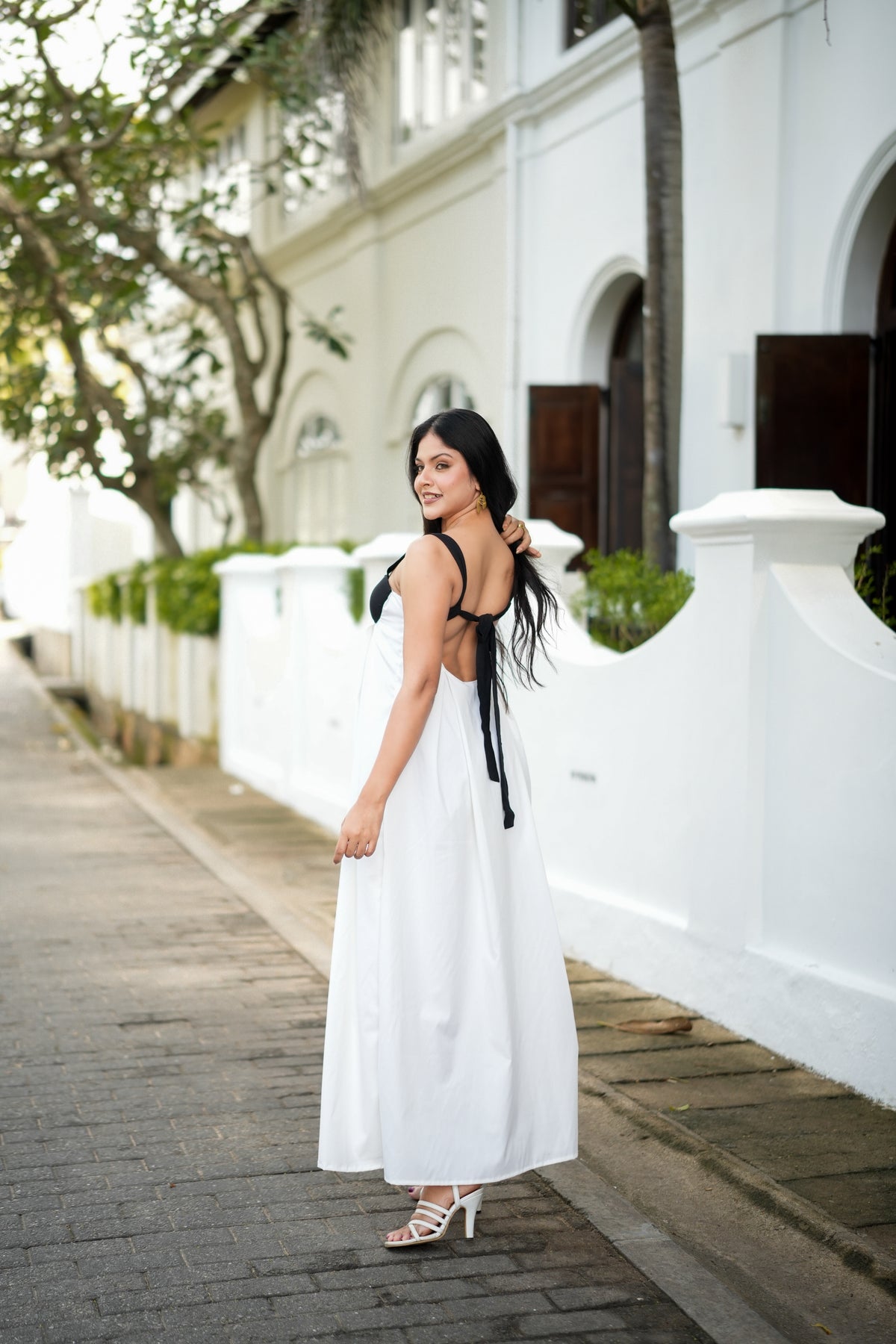 THE SANTORINI BACKLESS MAXI