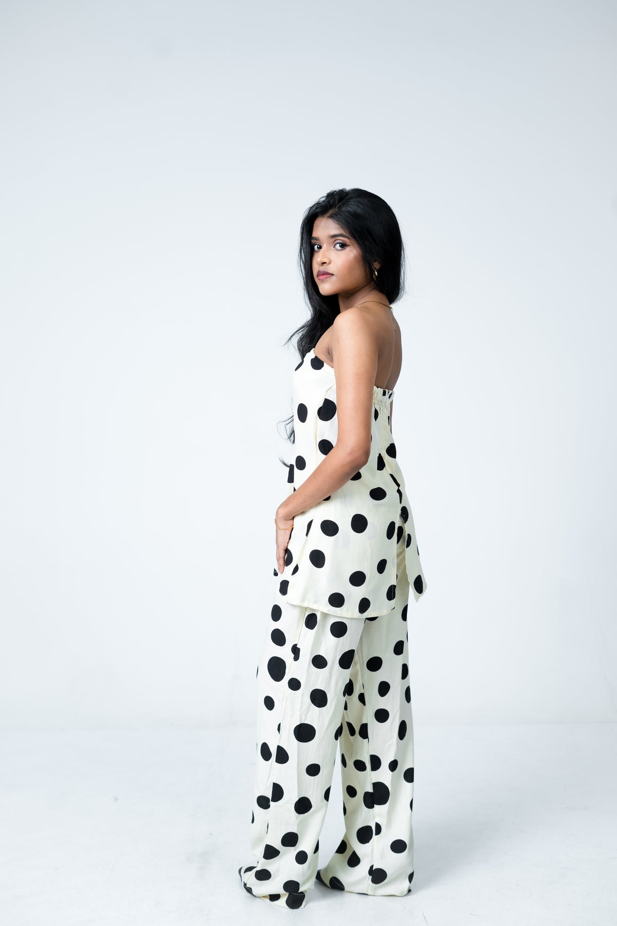 THE SOLIS EFFORTLESS FIT TOP